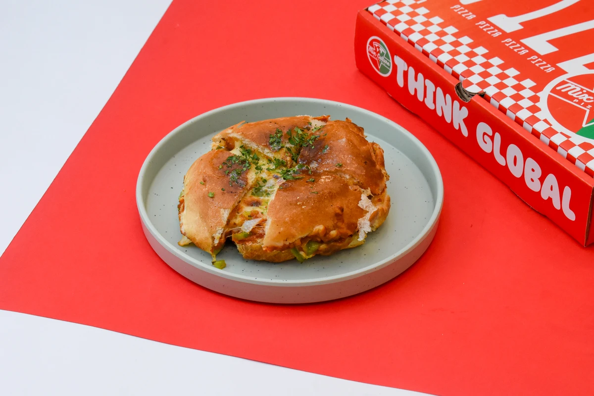 Fully Loaded Garlic Bread (Bun)