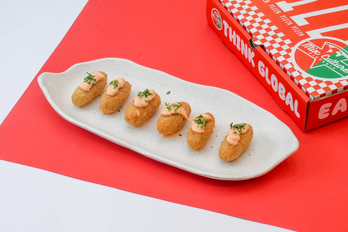 Jalapeno Cheese Poppers (6Pcs)