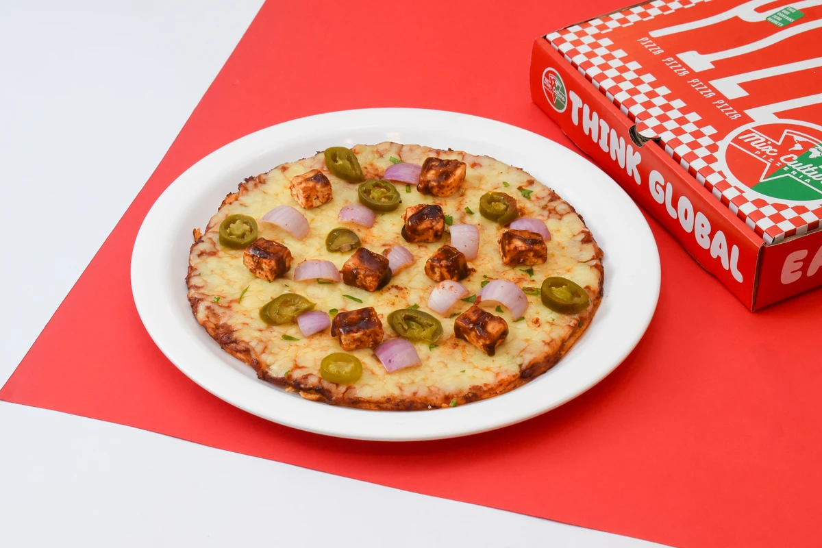 Spicy Barbeque Paneer Greek Pizza [10 Inches]